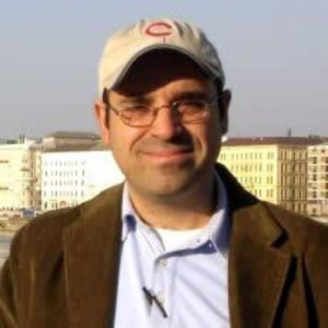 Victor Lima Headshot